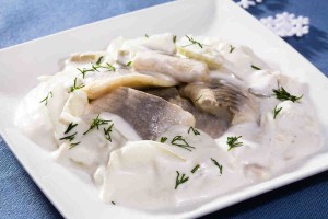 Krojone filety śledziowe w sosie śmietanowym 0,5kg śledź w śmietanie 
